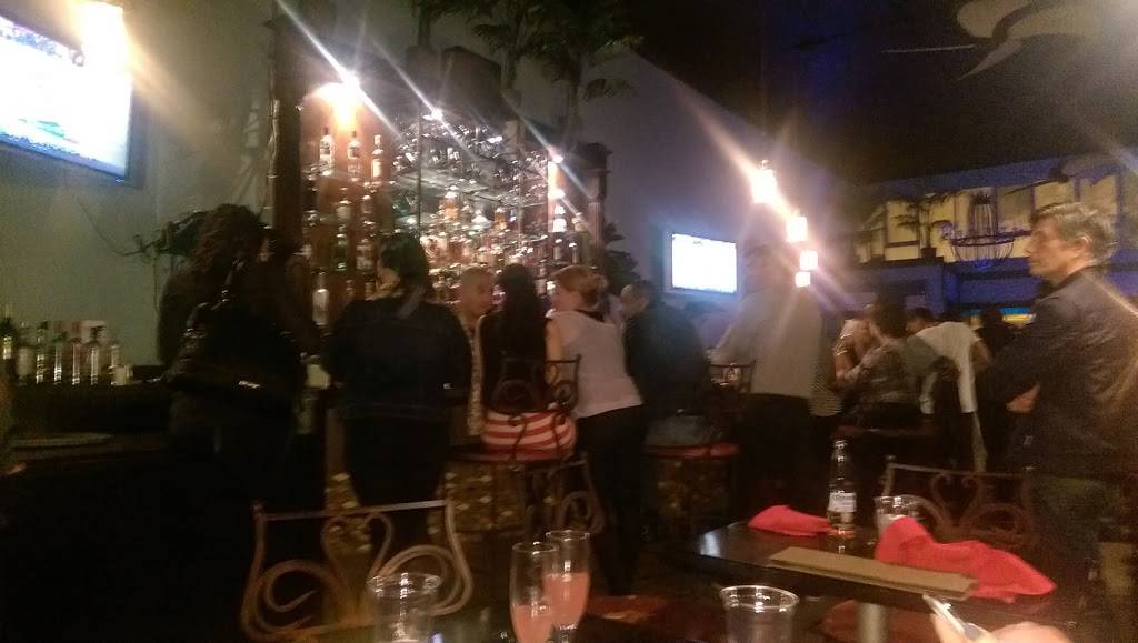 Wingstop | restaurant | 528 Lake Park Ave, Oakland, CA 94610, USA | 5107639464 OR +1 510-763-9464