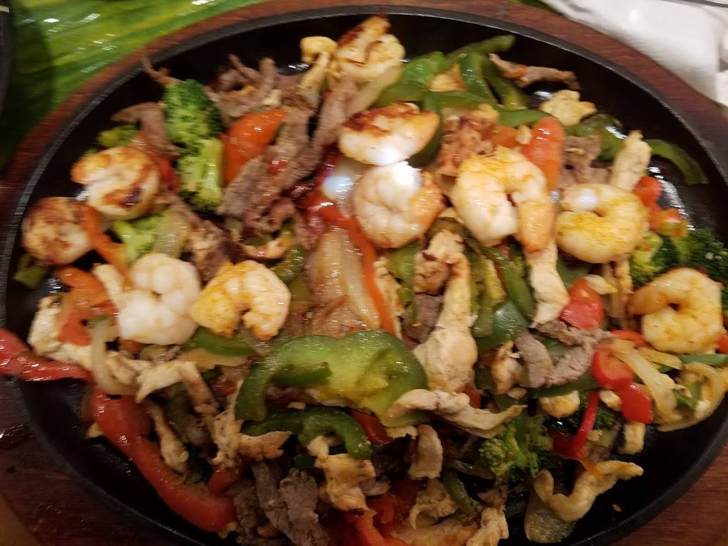 Tlaquepaque Mexican Restaurant | restaurant | 3090 Maple Ave, Zanesville, OH 43701, USA | 7404536465 OR +1 740-453-6465