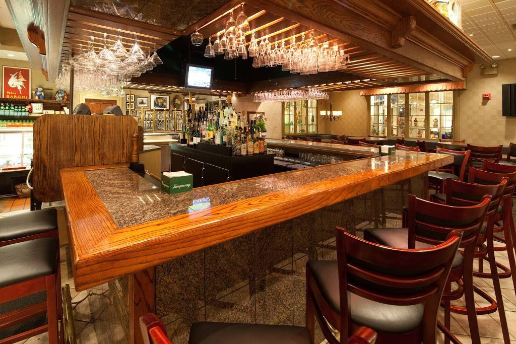 Alfredos At the Inn Italian Restaurant | restaurant | 780 Beta Dr, Mayfield, OH 44143, USA | 4404494833 OR +1 440-449-4833