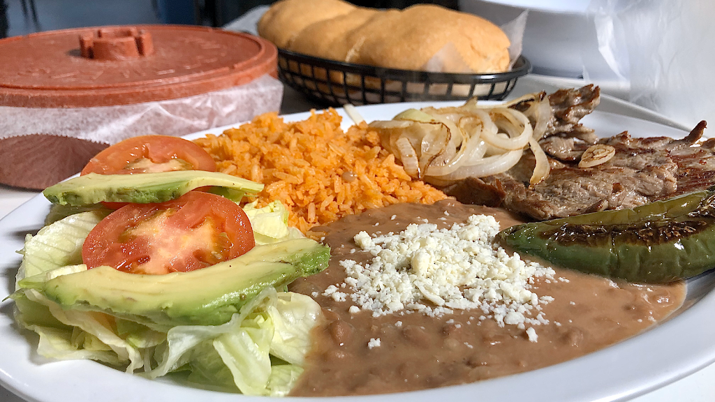 La Poblanita Mexican Restaurant | restaurant | 2322 S 20th St, Omaha, NE 68108, USA | 4026863000 OR +1 402-686-3000