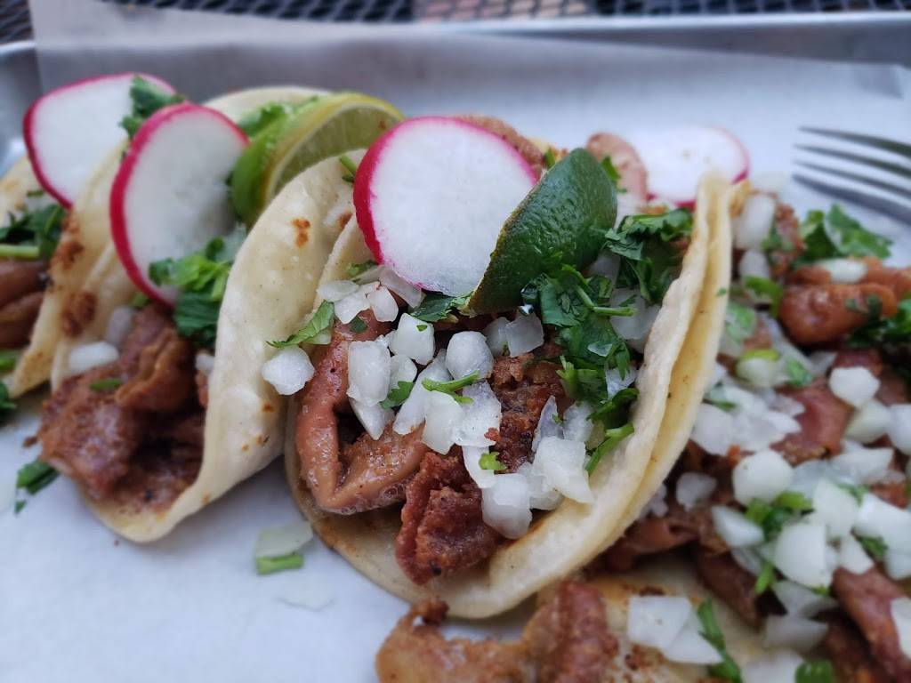 Don Choche Tacos Y Cerveza | restaurant | 7319 4th St NW, Los Ranchos De Albuquerque, NM 87107, USA | 5054332242 OR +1 505-433-2242
