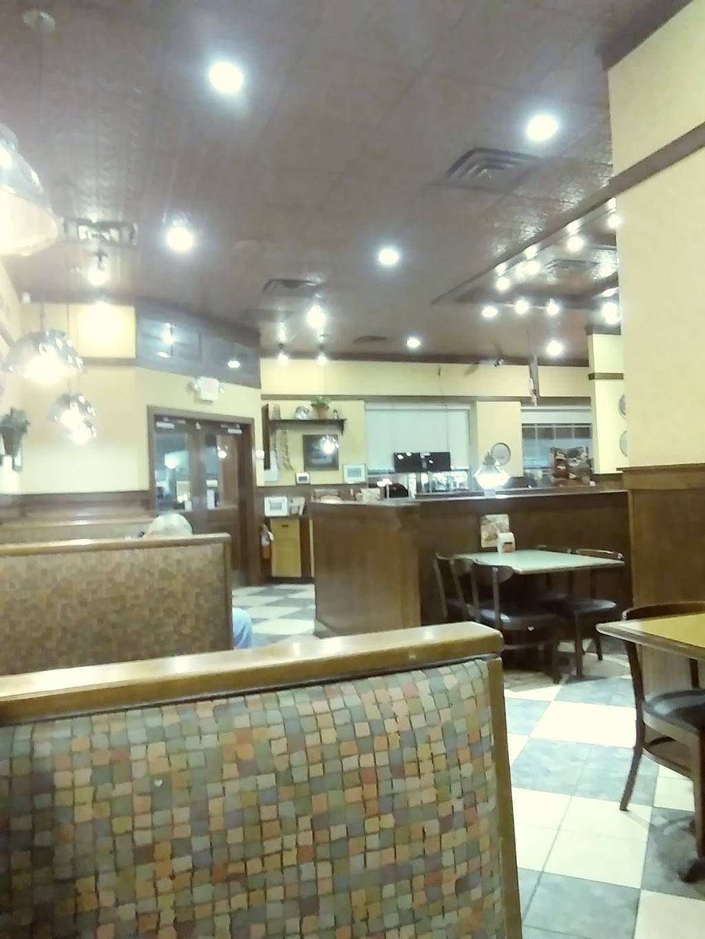 Donatos Pizza | restaurant | 3890 Medina Rd, Akron, OH 44333, USA | 3306682133 OR +1 330-668-2133