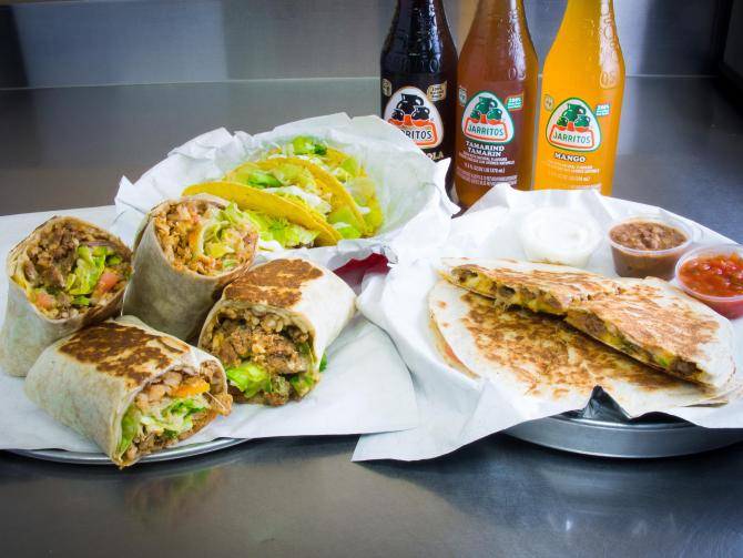 barBURRITO | restaurant | 13321 Yonge St, Richmond Hill, ON L4E 0K5, Canada | 2892349000 OR +1 289-234-9000