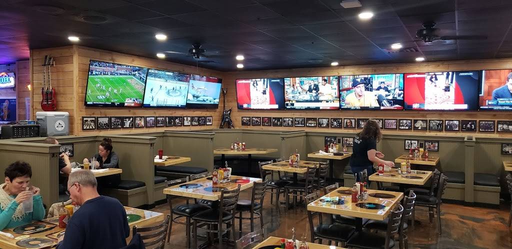 Abbey Road Tavern & Grill | restaurant | 711 N Main St, Fuquay-Varina, NC 27526, USA | 9197627731 OR +1 919-762-7731