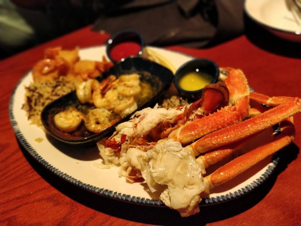 Red Lobster | restaurant | 6230 Grand Ave, Gurnee, IL 60031, USA | 8478560432 OR +1 847-856-0432