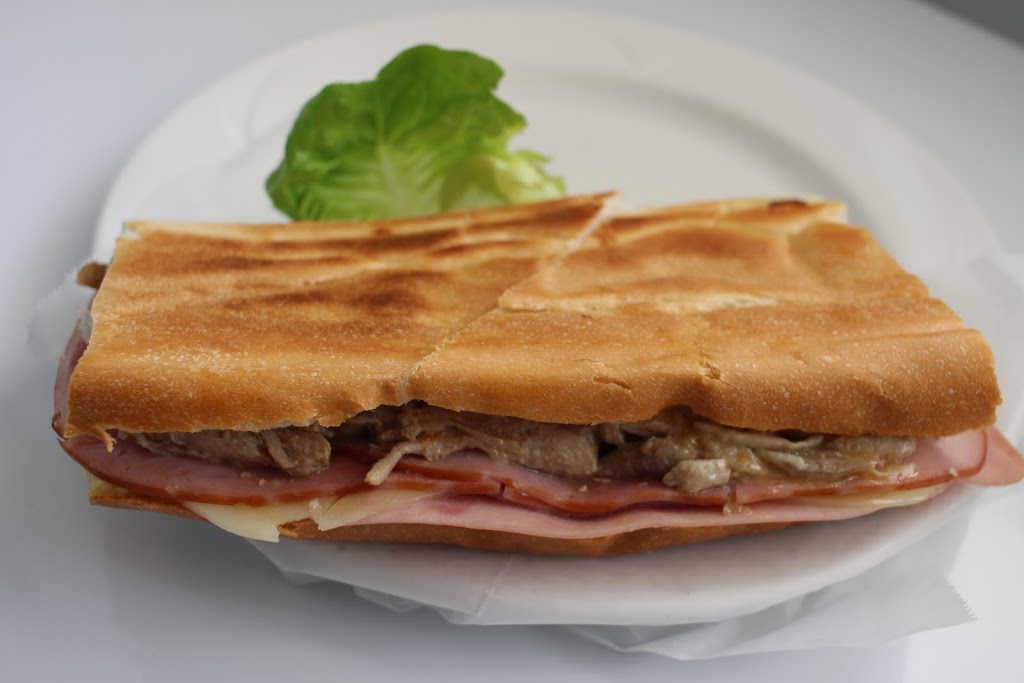 160 BISTRO | restaurant | 4406 N Falkenburg Rd, Tampa, FL 33610, USA | 8132802620 OR +1 813-280-2620