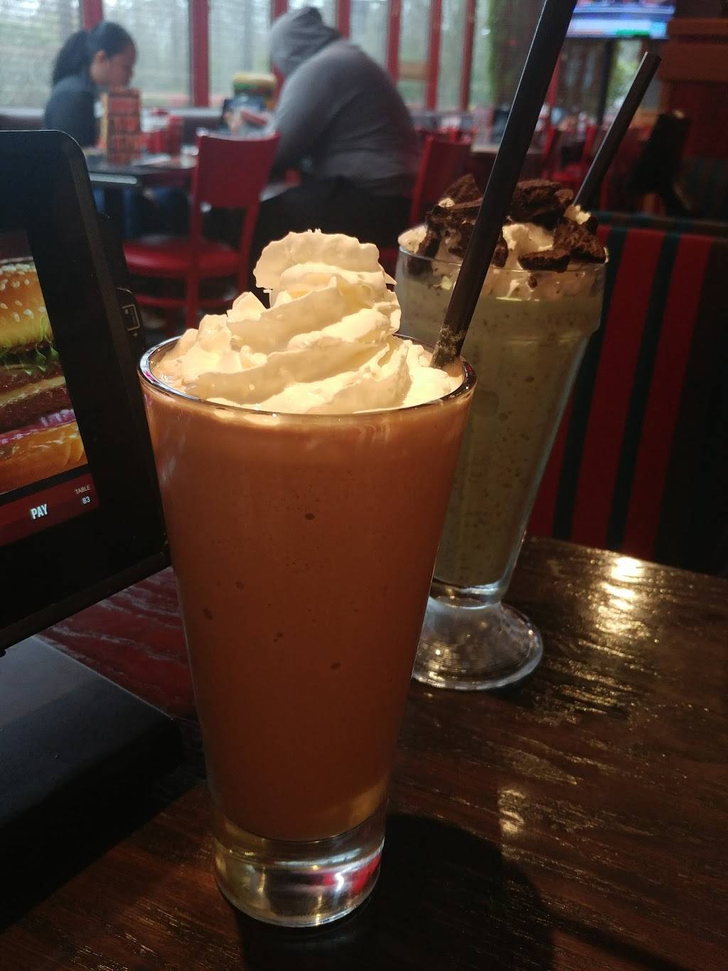 Red Robin Gourmet Burgers and Brews | restaurant | 25207 104th Ave SE, Kent, WA 98030, USA | 2538508101 OR +1 253-850-8101