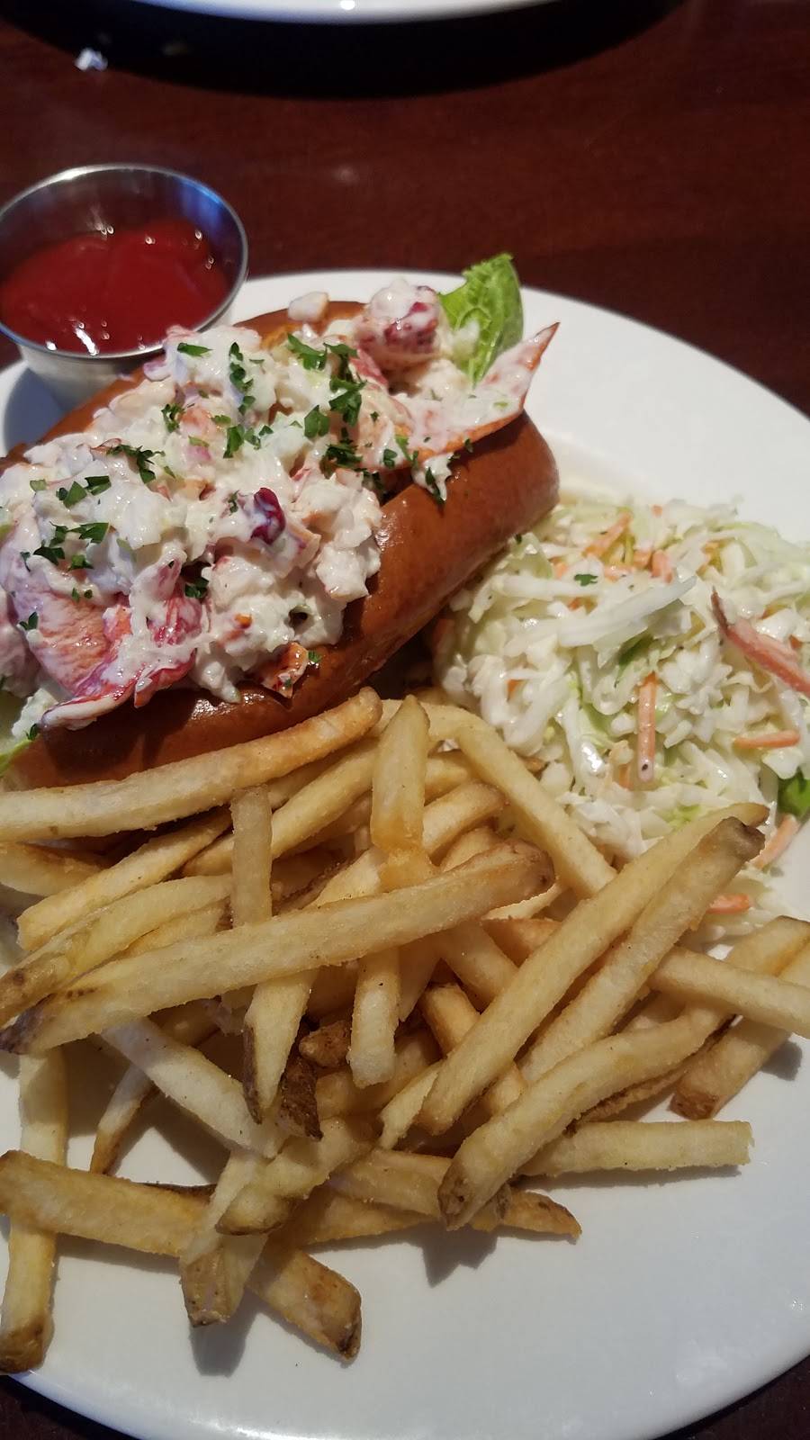 Not Your Average Joes | restaurant | 4C Wayside Rd, Burlington, MA 01803, USA | 7815051303 OR +1 781-505-1303