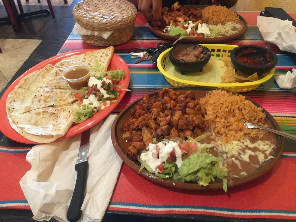 La Hacienda Restaurant | restaurant | 303 E 10th St, Pittsburg, CA 94565, USA | 9252670018 OR +1 925-267-0018