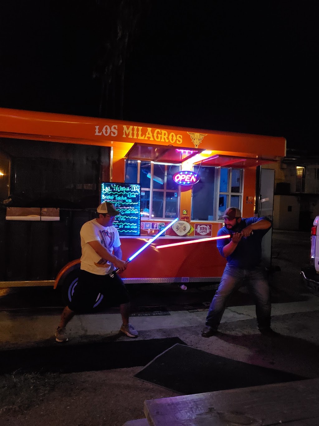 Frontera Beer and Wine Garden | restaurant | 3301 San Bernardo Ave #24a, Laredo, TX 78040, USA | 9566452512 OR +1 956-645-2512