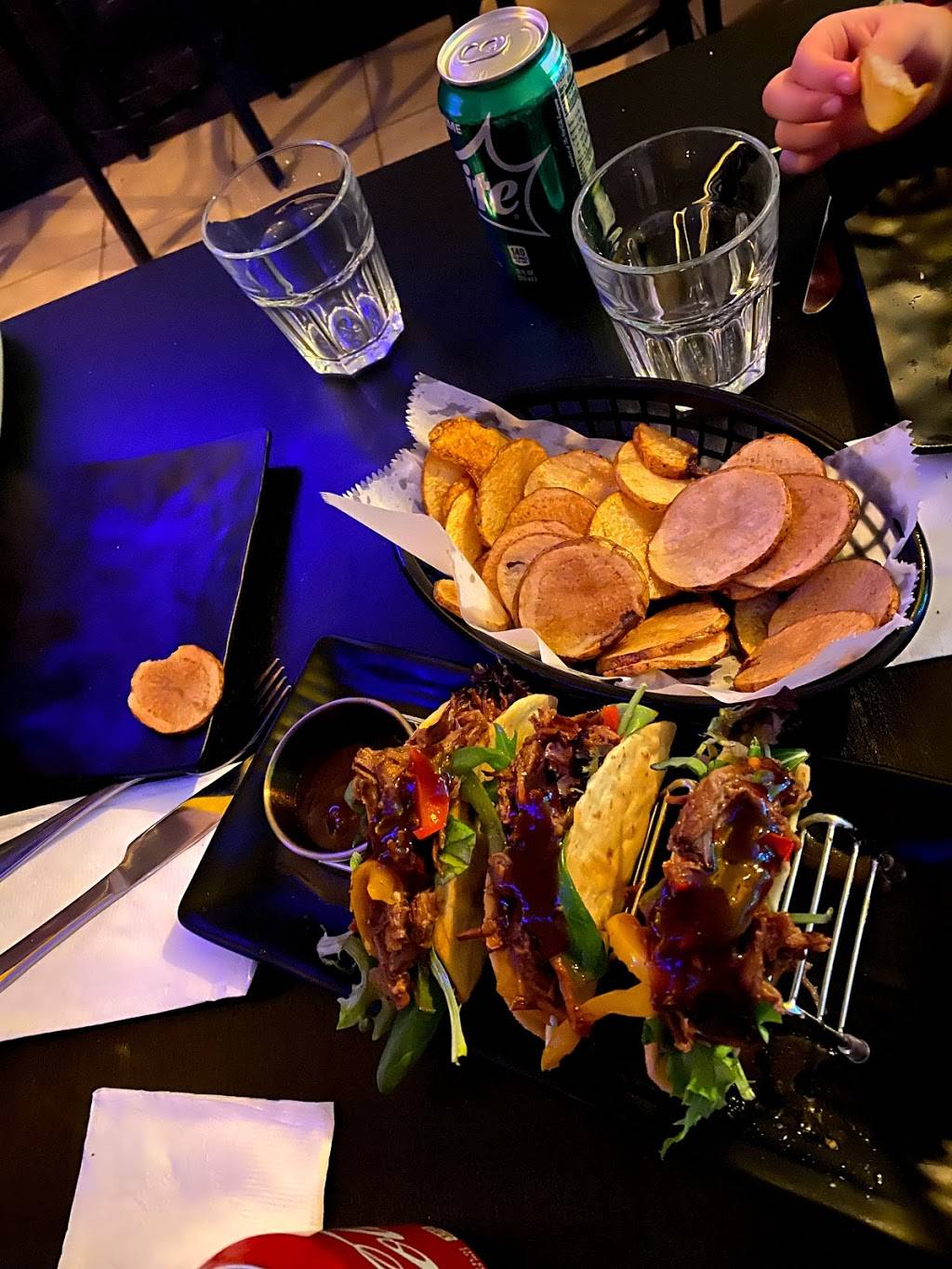 Kosher Boyz Grill | restaurant | 61-07 Utopia Pkwy, Queens, NY 11365, USA | 7183210694 OR +1 718-321-0694