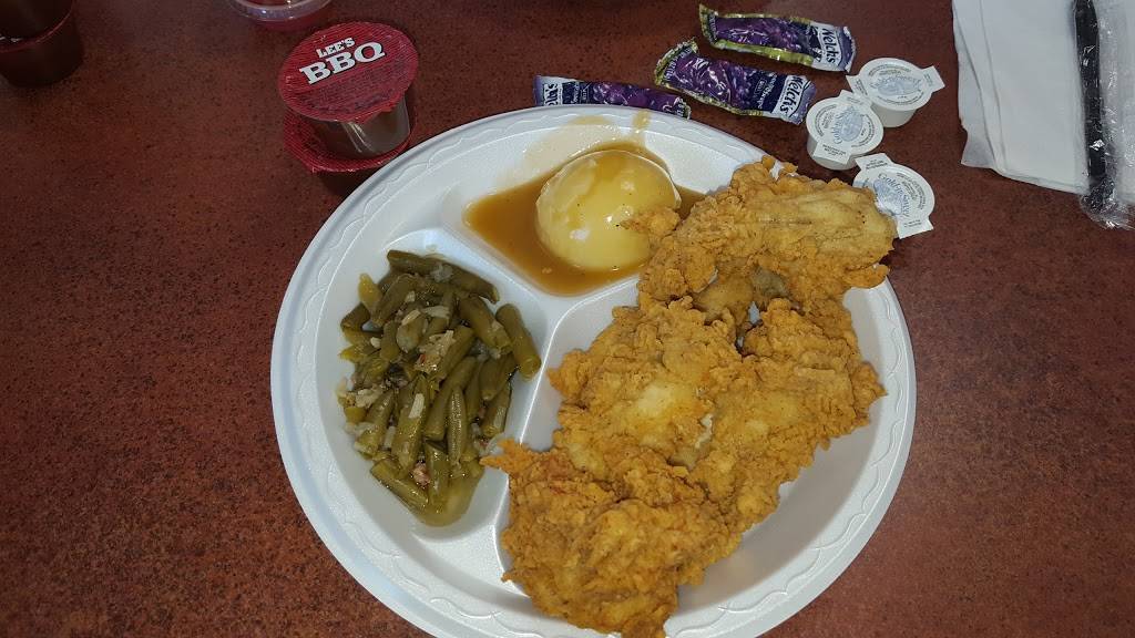 Lees Famous Recipe Chicken | restaurant | 2629 S Jefferson Ave, St. Louis, MO 63118, USA | 3147719546 OR +1 314-771-9546