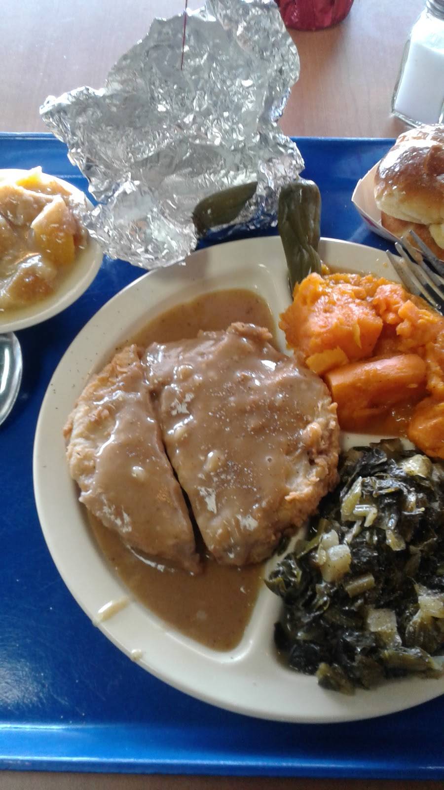 Lisas Fine Food & Catering | restaurant | 2550 W Red Bird Ln #404, Dallas, TX 75216, USA | 2143723309 OR +1 214-372-3309