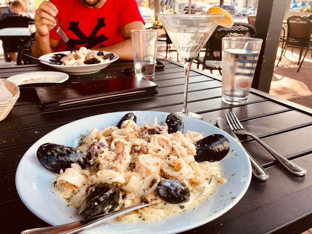 Sabatinos North Italian Restaurant | restaurant | 1 E Broadway, Derry, NH 03038, USA | 6034327999 OR +1 603-432-7999