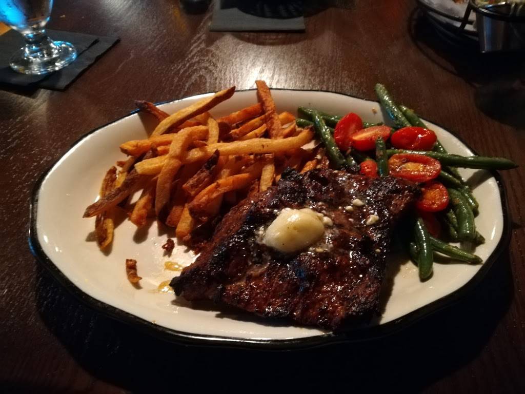 Fodys Great American Tavern | restaurant | 187 Rockingham Rd, Derry, NH 03038, USA | 6034046946 OR +1 603-404-6946