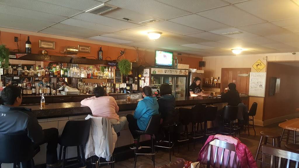 Rozarios Pizza & Pasta | restaurant | 42 N 1st St, Black River Falls, WI 54615, USA | 7152840006 OR +1 715-284-0006