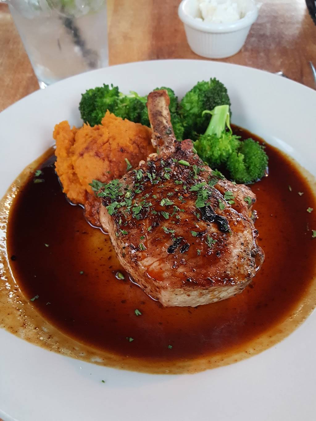 River Grill | restaurant | 55 W Lake Blvd, Tahoe City, CA 96145, USA | 5305812644 OR +1 530-581-2644