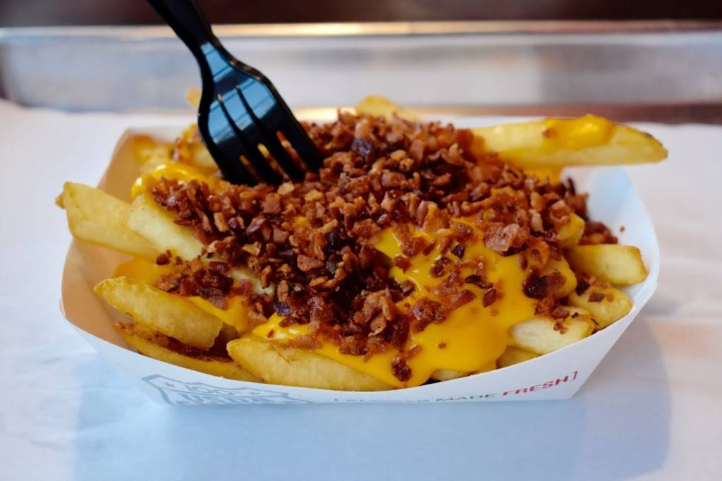 Charleys Philly Steaks | restaurant | 744 Brookwood Village Ste 239, Birmingham, AL 35209, USA | 2054149744 OR +1 205-414-9744