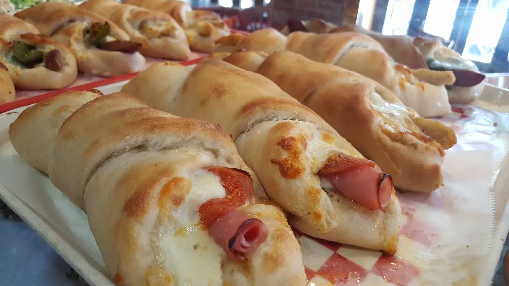 Dannys Pizza | restaurant | 239-, 241 Bushwick Ave, Brooklyn, NY 11206, USA | 7183811669 OR +1 718-381-1669