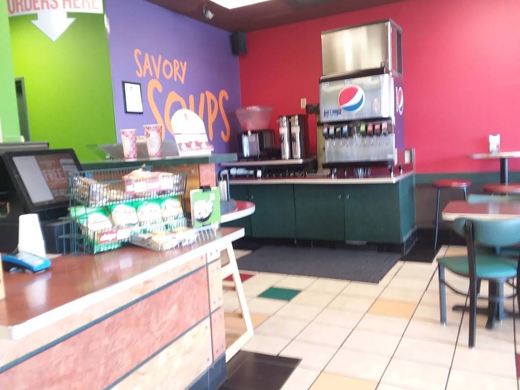 Quiznos | restaurant | 10031 E 71st St Ste F, Tulsa, OK 74133, USA | 9184597966 OR +1 918-459-7966