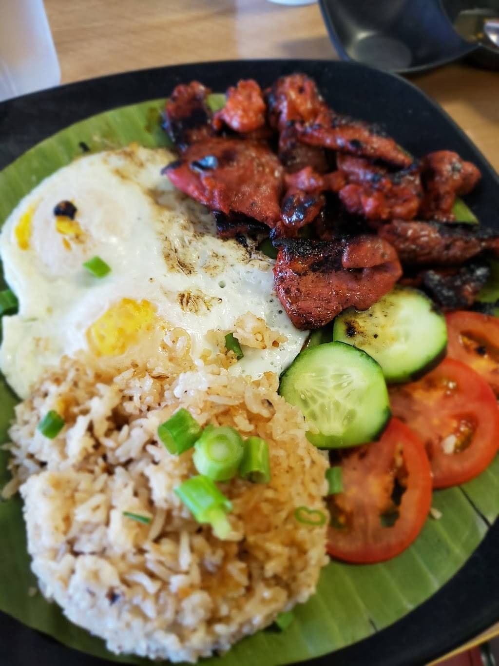 Tambayan Filipino Eatery | restaurant | 600 Larkfield Center, Larkfield-Wikiup, CA 95403, USA | 7078433824 OR +1 707-843-3824