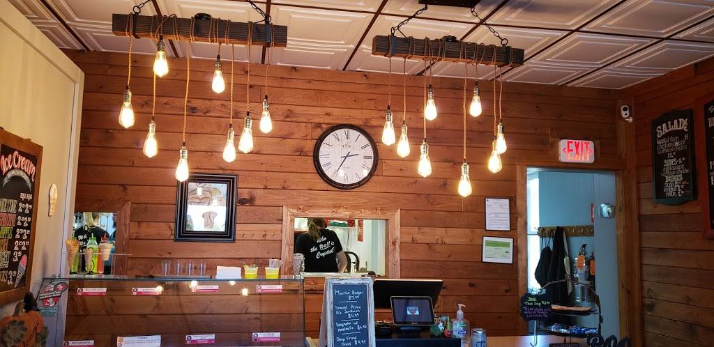 Red Beard Bistro | restaurant | 138 S Lake Ave, Phillips, WI 54555, USA | 7153392300 OR +1 715-339-2300