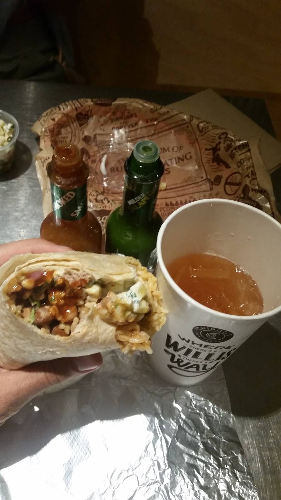 Chipotle Mexican Grill | restaurant | 371 E Alameda Ave, Denver, CO 80209, USA | 3037331331 OR +1 303-733-1331