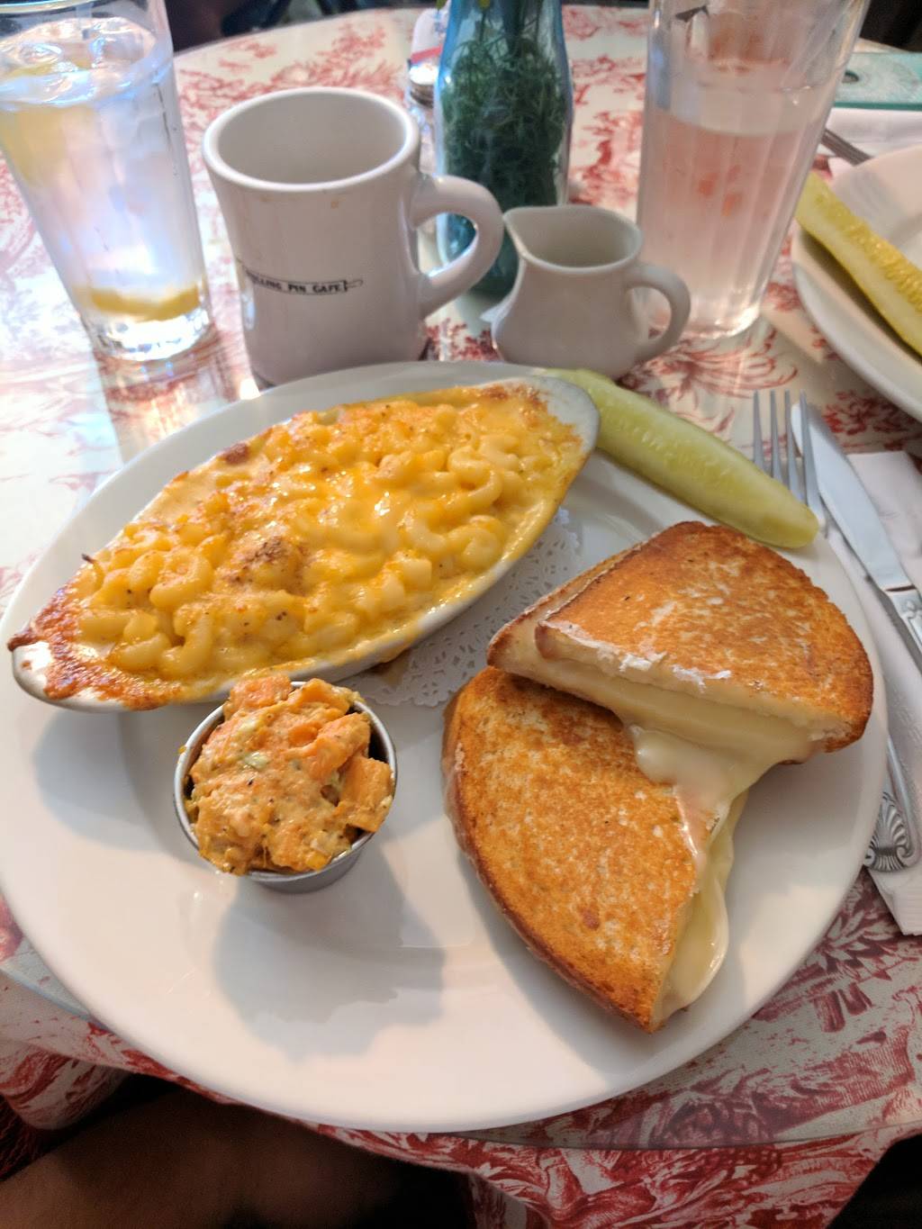 Rolling Pin Cafe | cafe | 341 Broadway, Westwood, NJ 07675, USA | 2016664660 OR +1 201-666-4660