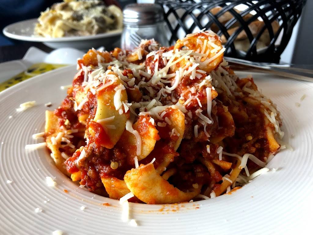 Mangia Mangia (Oakville) | restaurant | 1395 Abbeywood Dr Unit #1, Oakville, ON L6M 3B2, Canada | 2893863000 OR +1 289-386-3000