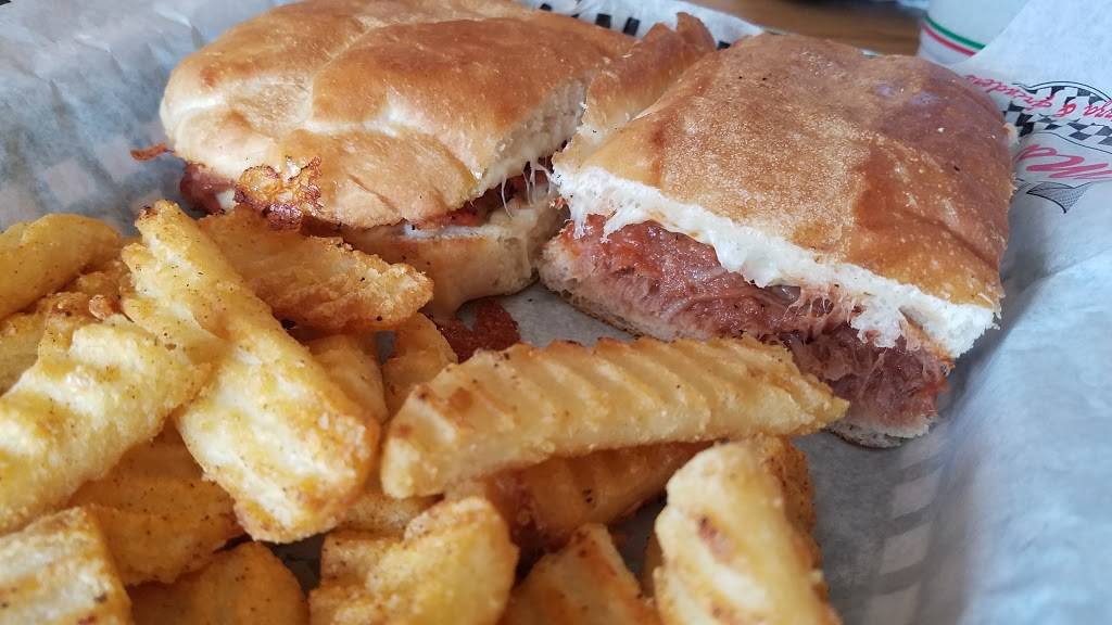Mancinos Grinders & Pizza | restaurant | 809 W Clairemont Ave, Eau Claire, WI 54701, USA | 7158354100 OR +1 715-835-4100