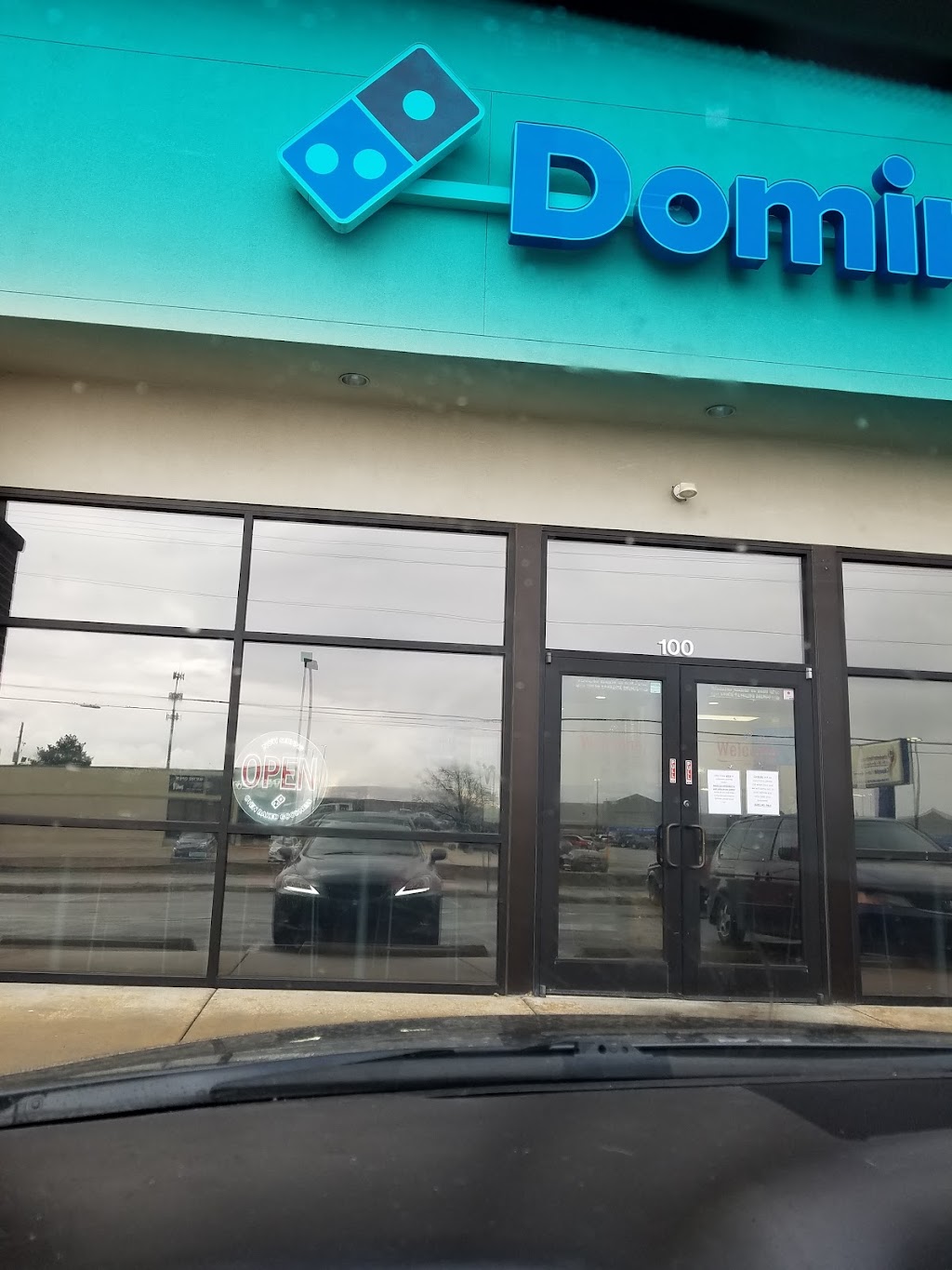 Dominos Pizza | meal delivery | 2326 Industrial Rd, Emporia, KS 66801, USA | 6203419411 OR +1 620-341-9411