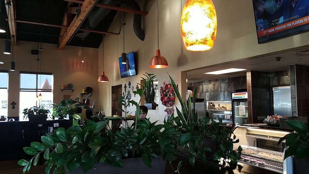 Las Palapas | restaurant | 151 Creekside Crossing, New Braunfels, TX 78130, USA | 8303877232 OR +1 830-387-7232