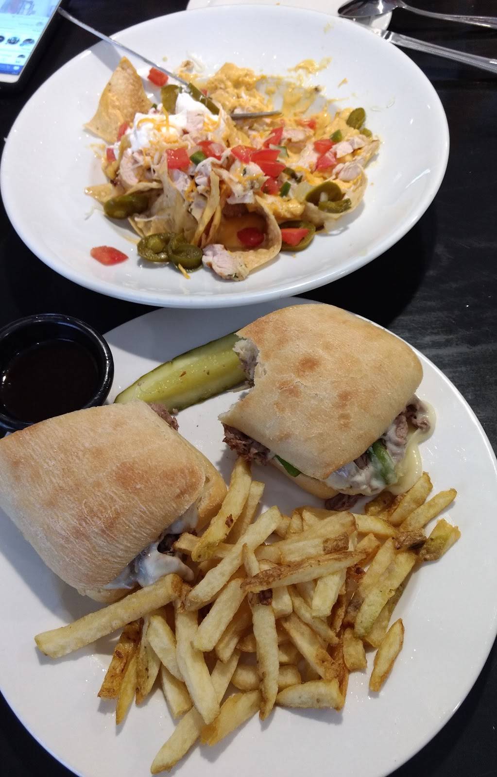 Aryana Restaurant & Bar | restaurant | 1401 Carmelo Dr, Oceanside, CA 92054, USA | 7602317000 OR +1 760-231-7000