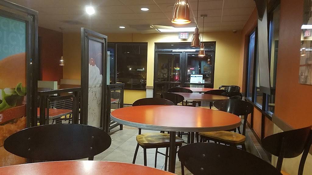 Jack in the Box | restaurant | 425 Sebastopol Rd, Santa Rosa, CA 95407, USA | 7075710153 OR +1 707-571-0153