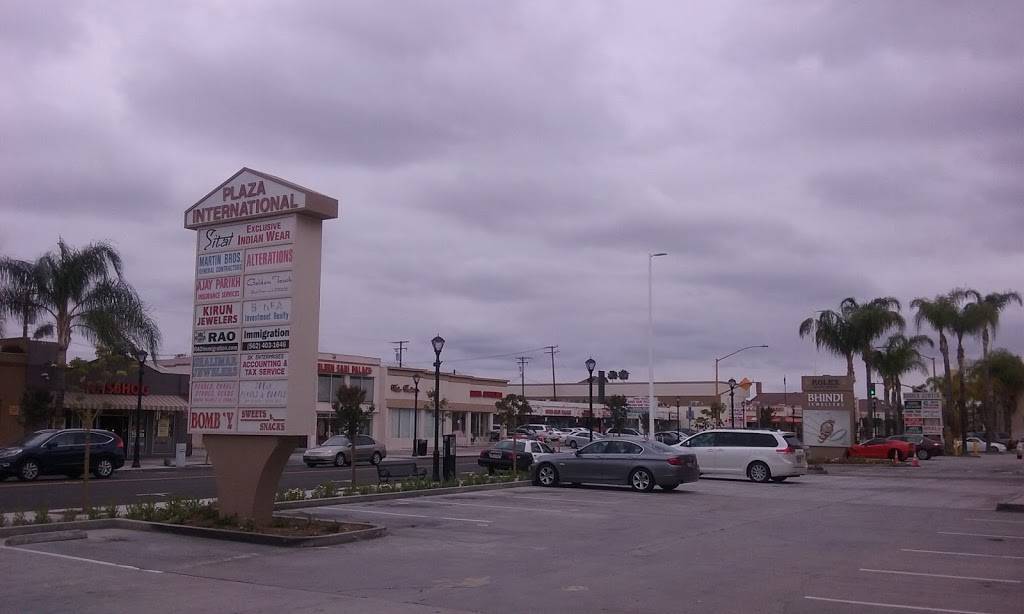 BOMBAY SWEETS | restaurant | 18526 Pioneer Blvd, Artesia, CA 90701, USA | 5624027179 OR +1 562-402-7179