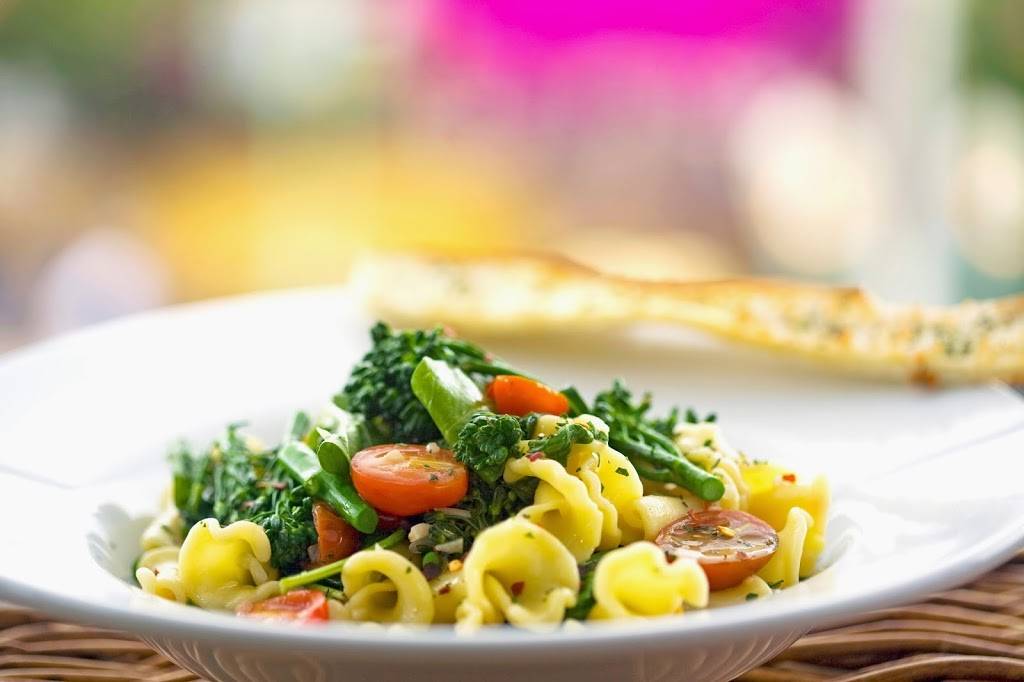 Wine Country Trattoria | restaurant | 1313 S, Disneyland Dr, Anaheim, CA 92802, USA | 7147813463 OR +1 714-781-3463