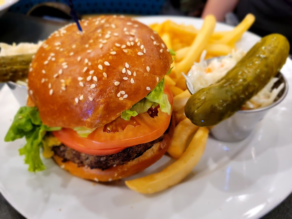 Neptune Diner bayside | restaurant | 35-01 Bell Blvd, Queens, NY 11361, USA | 7182240752 OR +1 718-224-0752