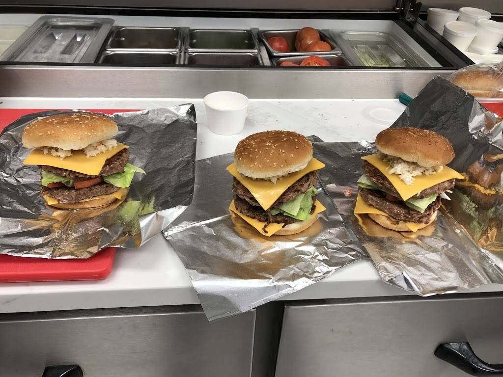 Pizza Blainville | restaurant | 744 Boulevard Curé-Labelle, Blainville, QC J7C 2K3, Canada | 4504199419 OR +1 450-419-9419