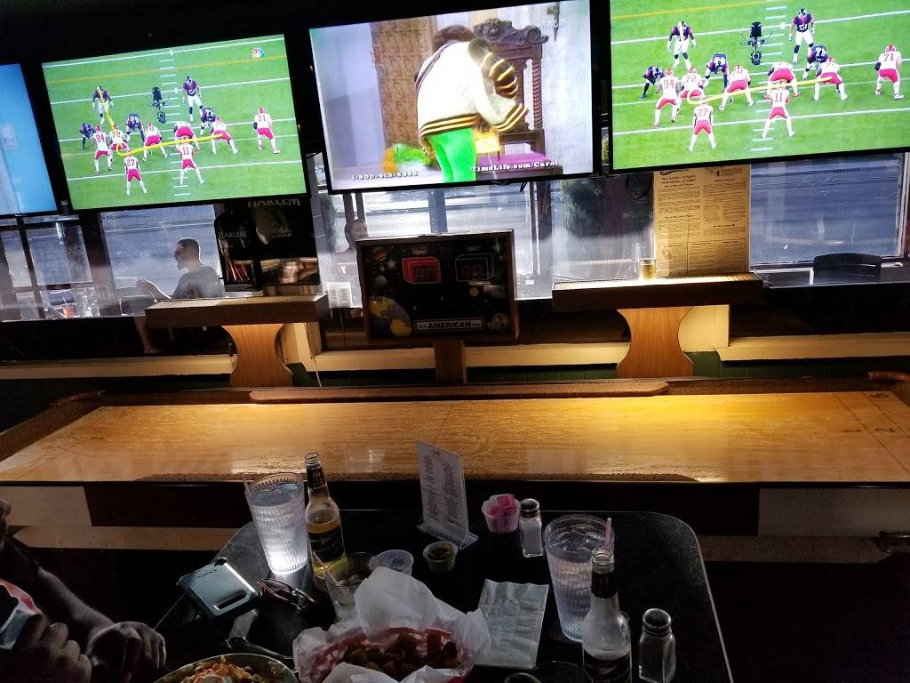 Garfs Sports Lounge | restaurant | 3046 Bristol St, Costa Mesa, CA 92626, USA | 7144354070 OR +1 714-435-4070