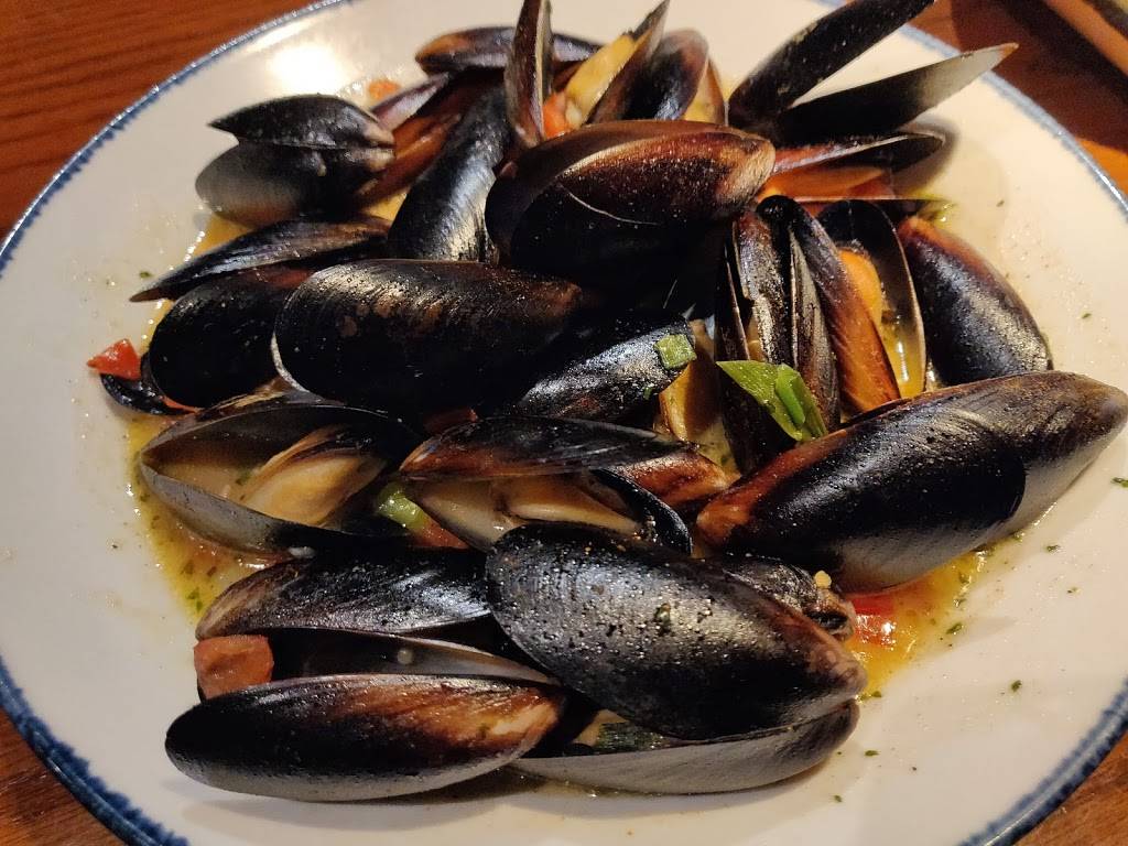 Red Lobster | restaurant | 1 Nevada St, Hicksville, NY 11801, USA | 5168228393 OR +1 516-822-8393