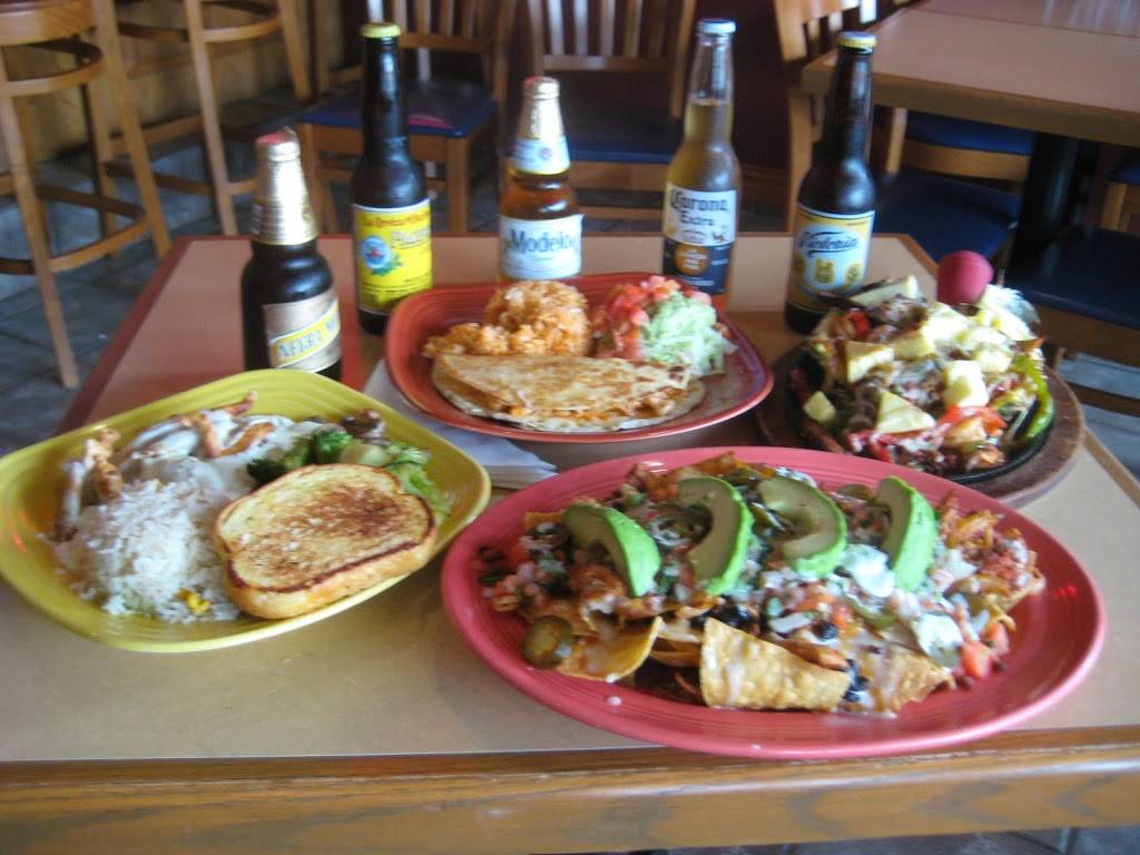 Fiesta Mexicana Benson | restaurant | 12524 NC-210 Suite 106, Benson, NC 27504, USA | 9199898001 OR +1 919-989-8001