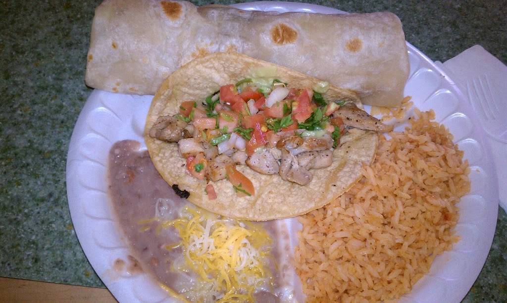 Armandos Mexican Food | restaurant | 26150 Iris Ave #9, Moreno Valley, CA 92555, USA | 9512420577 OR +1 951-242-0577