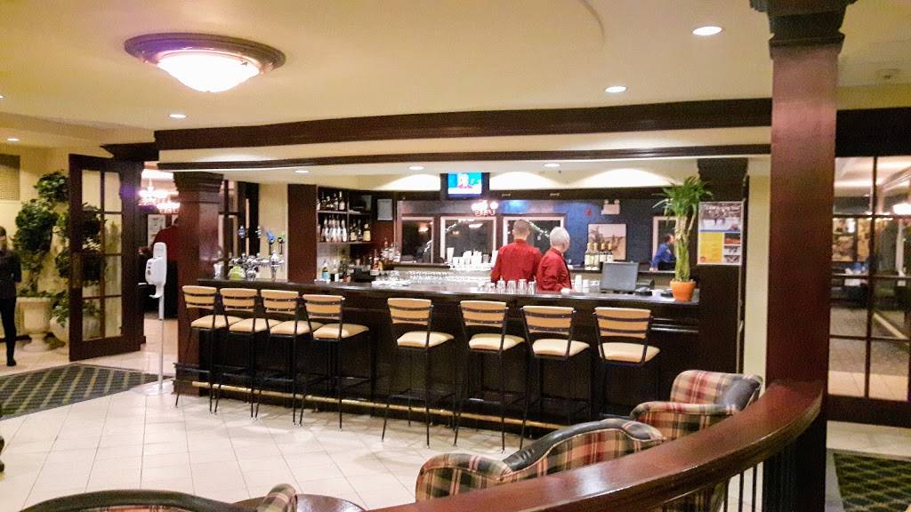 Fern Resort | restaurant | 4432 Fern Resort Rd, Ramara, ON L3V 0L1, Canada | 8005673376 OR +1 800-567-3376