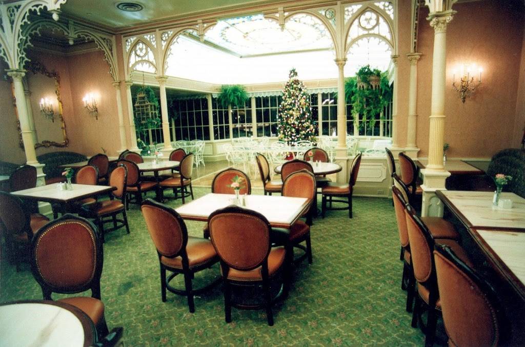 Plaza Inn | restaurant | Disneyland Park, Anaheim, CA 92802, USA | 7147813463 OR +1 714-781-3463