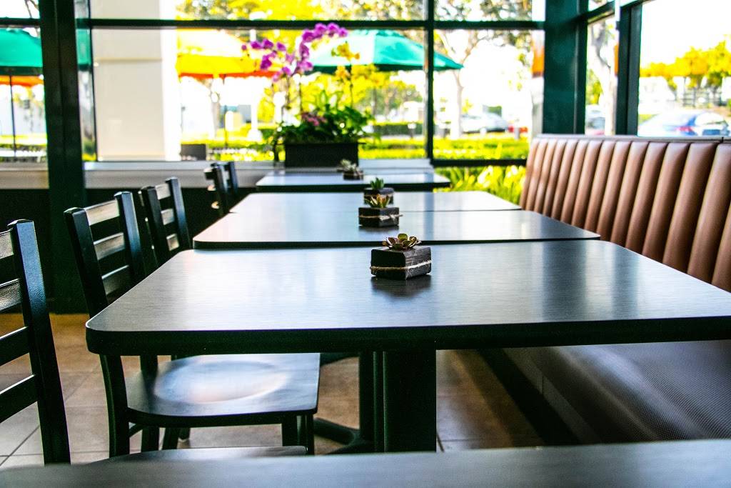 Seafresh poke | restaurant | 13844 Alton Pkwy SUITE #135, Irvine, CA 92618, USA | 9493050332 OR +1 949-305-0332