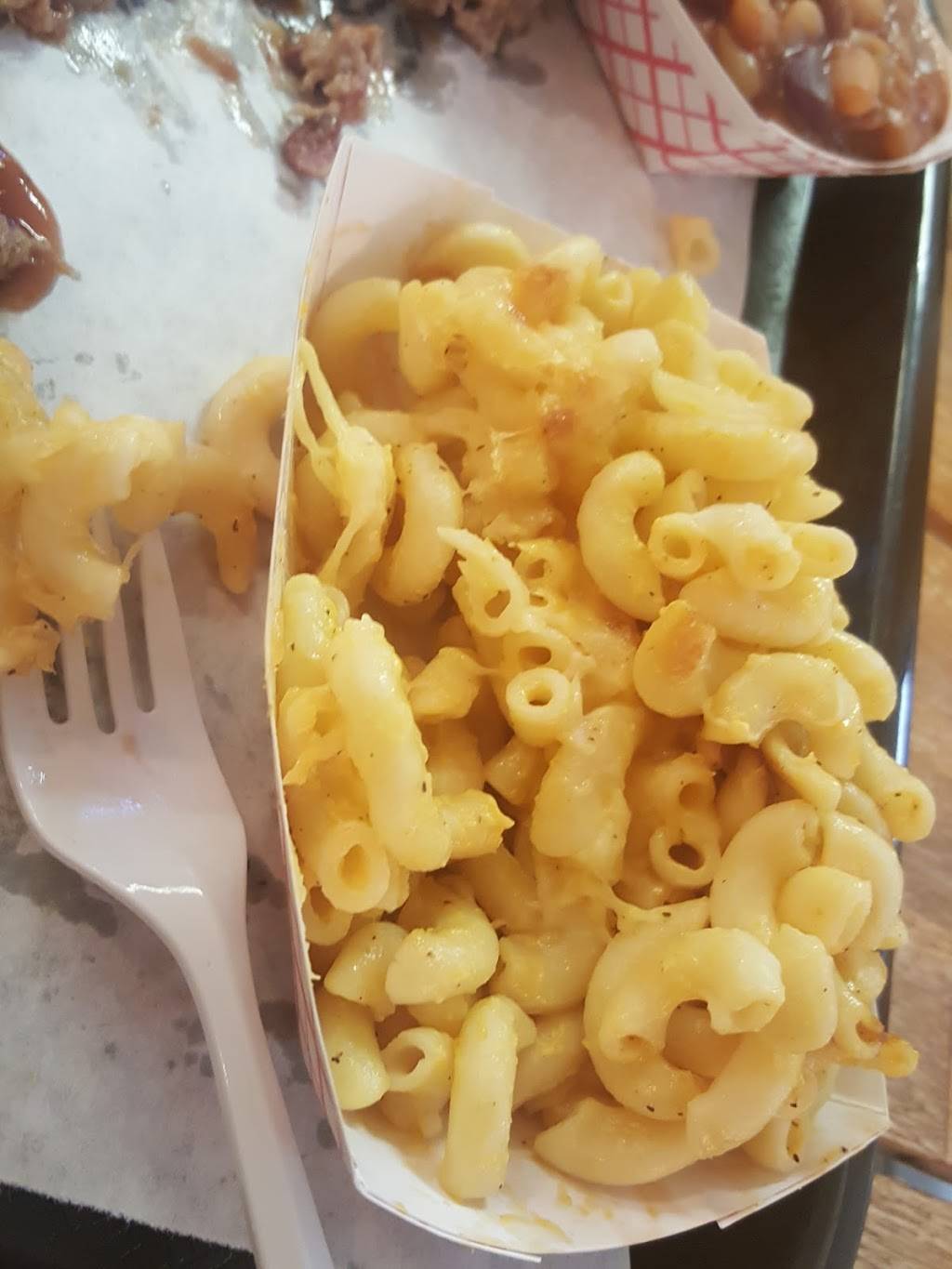 Holy Smokehouse BBQ | restaurant | 3055 Black Gap Rd, Chambersburg, PA 17202, USA | 7172611636 OR +1 717-261-1636