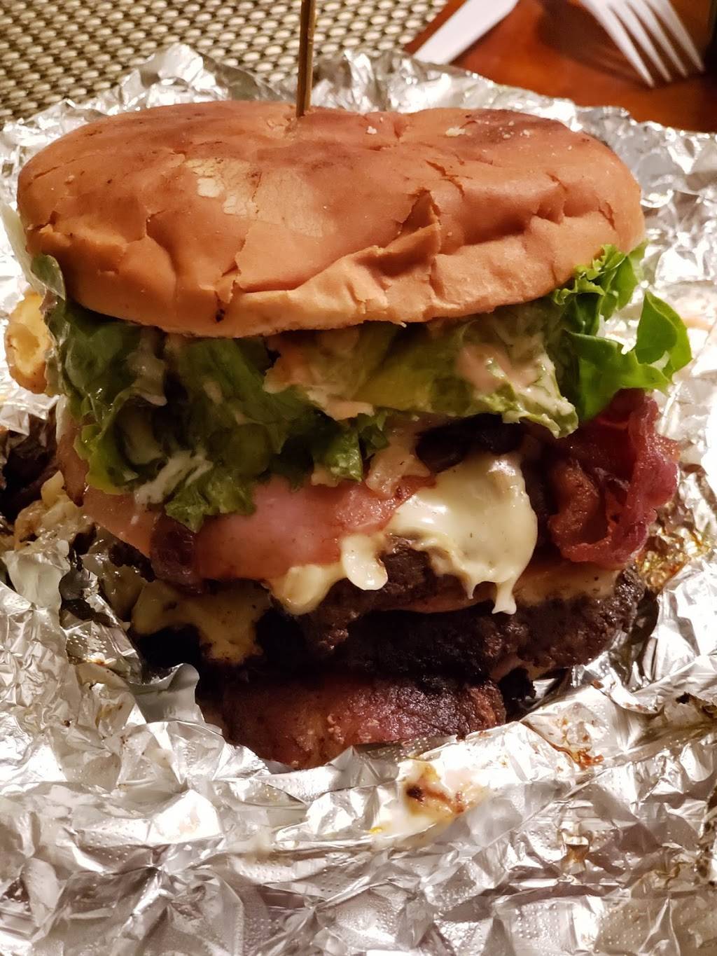 Los Perros | restaurant | 4212 Washington Ave, Houston, TX 77007, USA | 7133917710 OR +1 713-391-7710