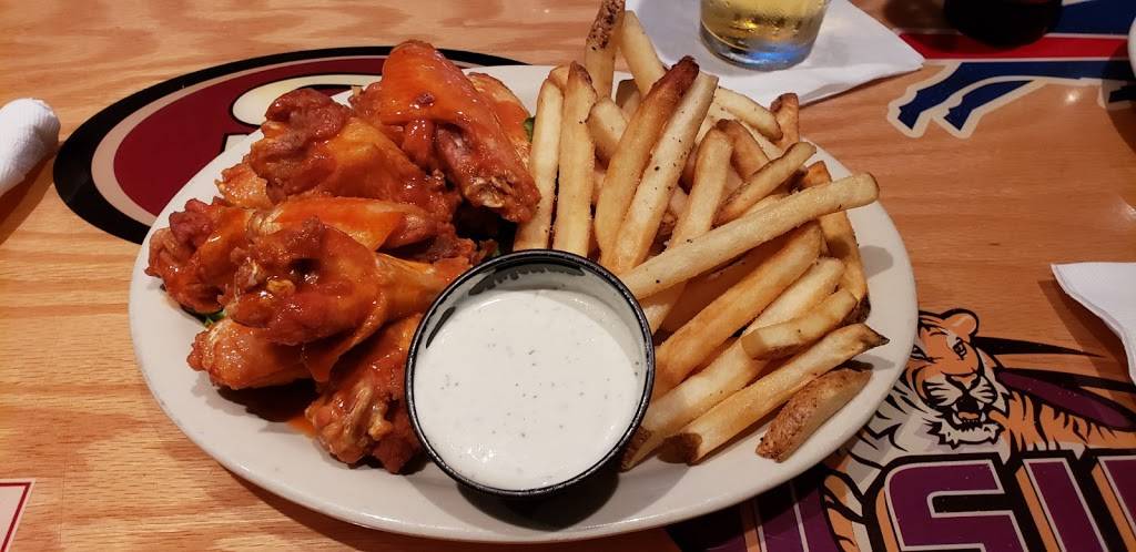 AJ Gators Sports Bar and Grill | restaurant | 9575 Shore Dr, Norfolk, VA 23518, USA | 7572285857 OR +1 757-228-5857