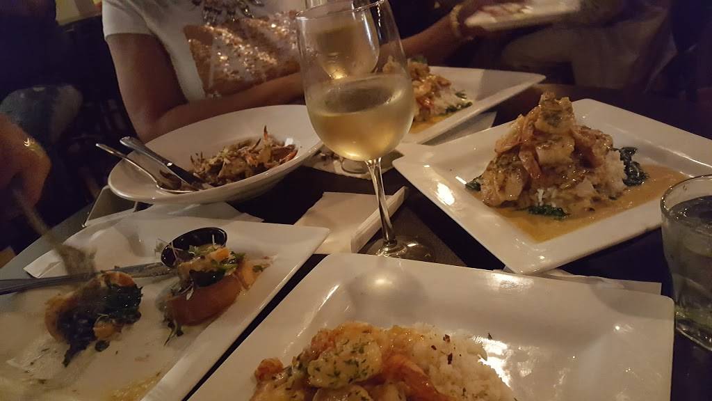 Johnny Ts Bistro & Blues | restaurant | 538 N Farish St, Jackson, MS 39202, USA | 6019541323 OR +1 601-954-1323