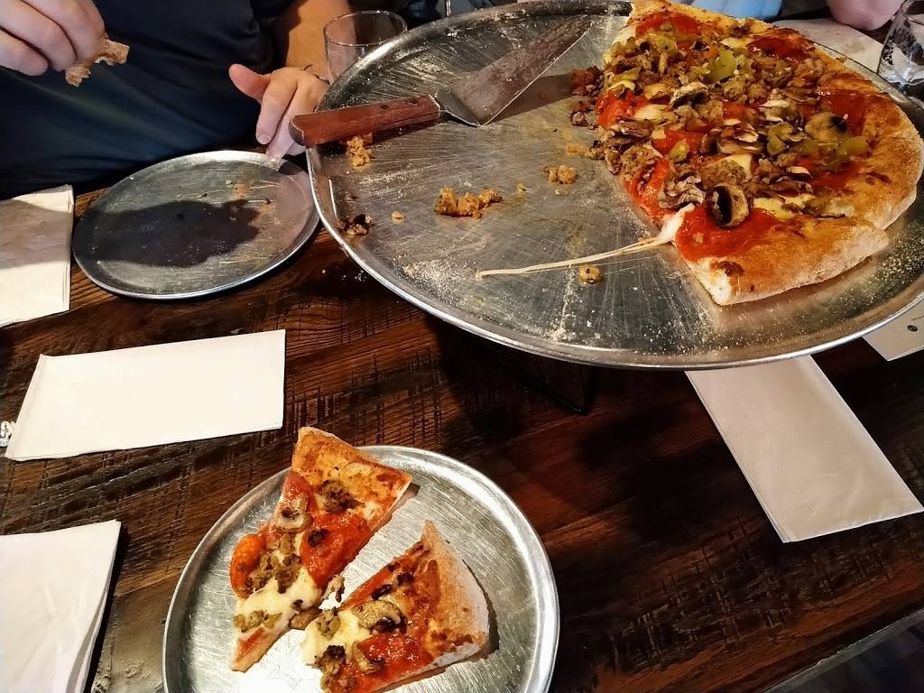 Restoration Pizza | restaurant | 5161 Lang Ave NE suite a, Albuquerque, NM 87109, USA | 5055822720 OR +1 505-582-2720